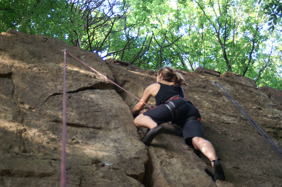 26_PICT0106_climbing with Alana