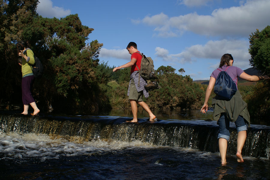 PICT6122_river crossing
