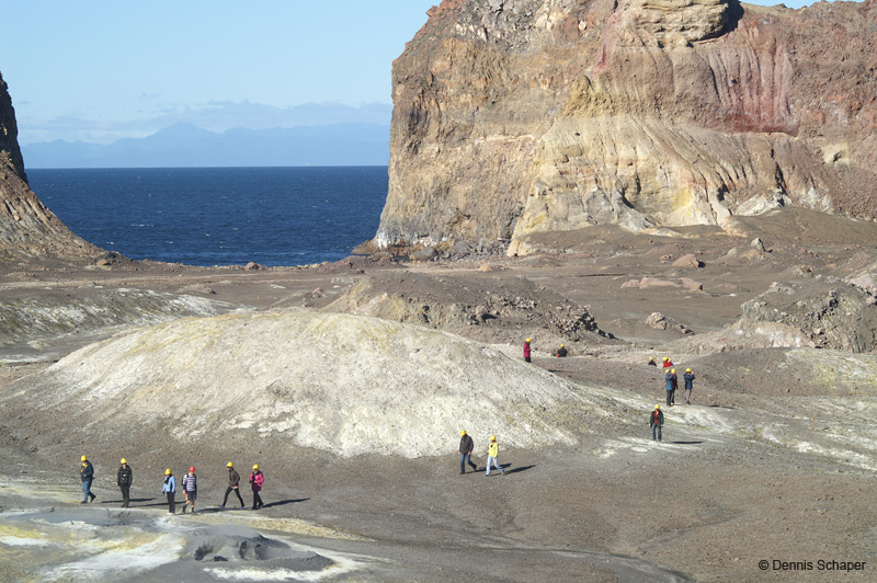 PICT7823_White Island Tour_offshore active volcano