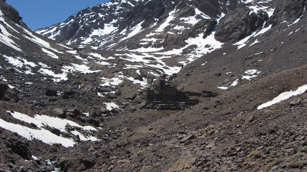 IMG_1920_hut at 3200m