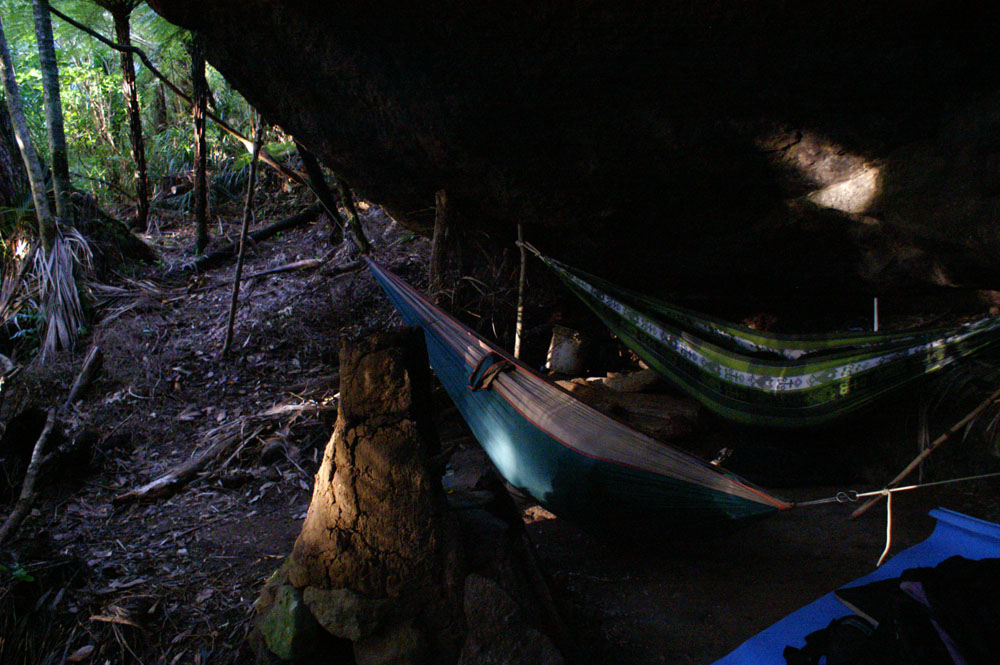 PICT2232_first morning sun under the rock