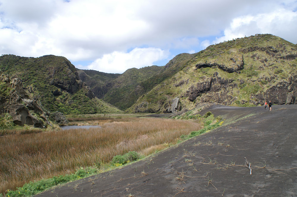 PICT2275_what a landscape_they don't know how lucky they are!