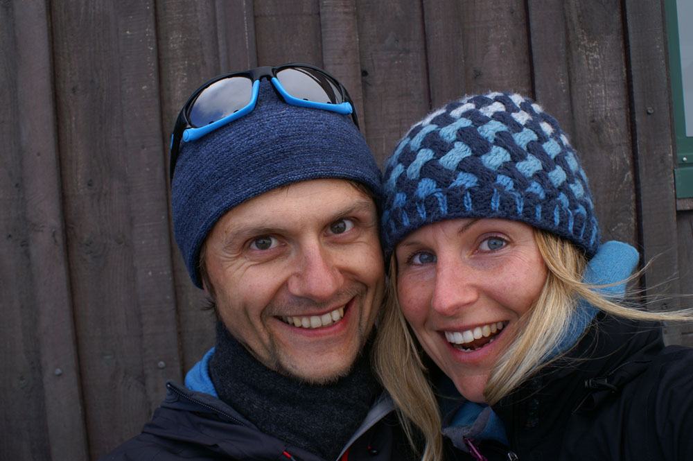 PICT2587_tramping couple