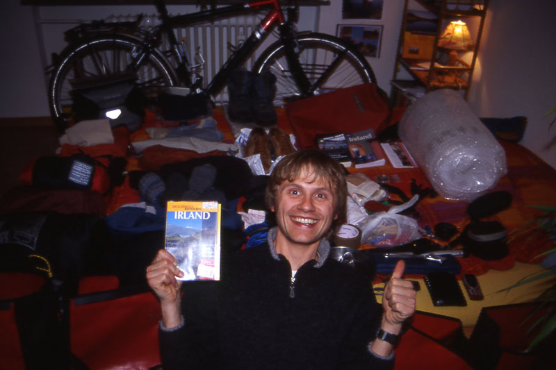 File0176_packing at home