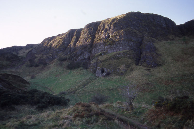File0303_Cave Hill